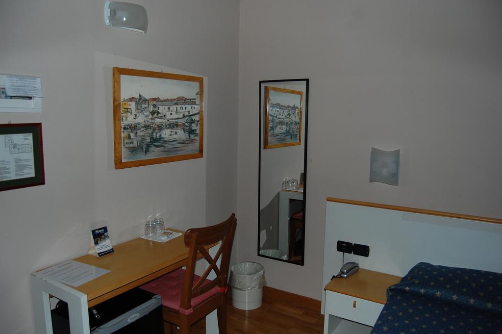 Albergo Ristorante Sant'Eustorgio Arcore Chambre photo