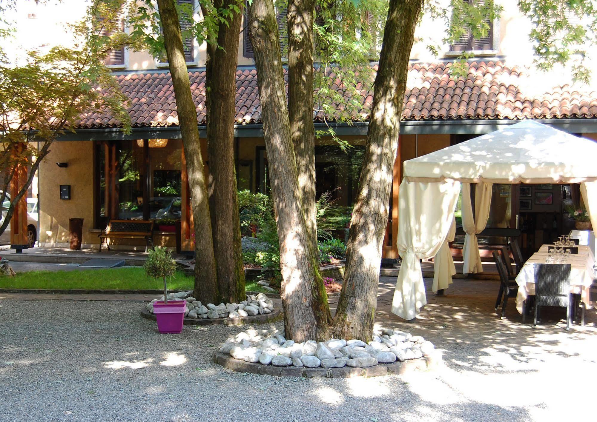 Albergo Ristorante Sant'Eustorgio Arcore Extérieur photo